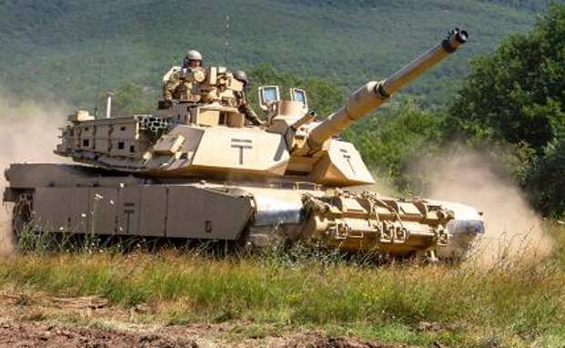 На фото: танк M1 Abrams