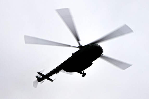 Пассажирам и экипажу вынужденно севшего вертолета Ми-8 в ЯМАО оказана медпомощь