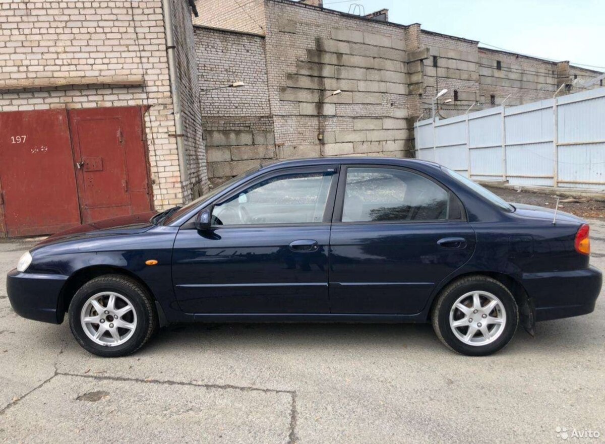 Нашёл надежные и недорогие в содержании варианты авто до 200 тысяч.