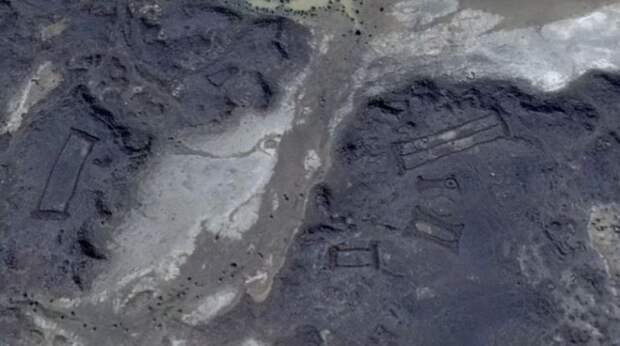 Таинственные «каменные порталы» нашли в Саудовской Аравии