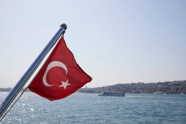 Безэкипажный катер нашли на турецком побережье Черного моря