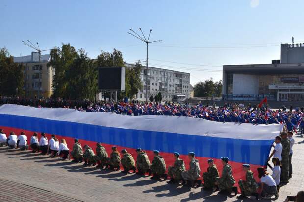 В штабах «Единой России» проведут акцию «Россия – единая семья»