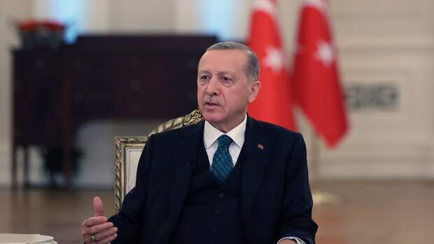 Членов семьи Эрдогана срочно вызвали к нему в больницу: Что на самом деле случилось с главой Турции