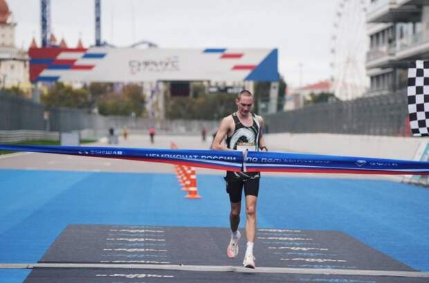 Нижегородец Сергей Шаров выиграл чемпионат России по полумарафону