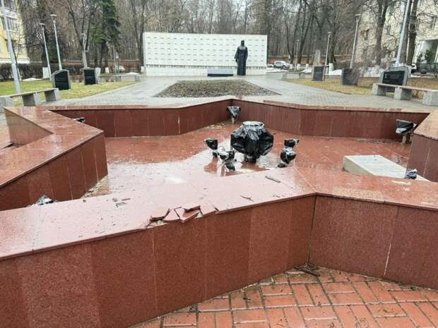 В Туле до 1 мая приведут в порядок сквер «Тулякам-Героям»