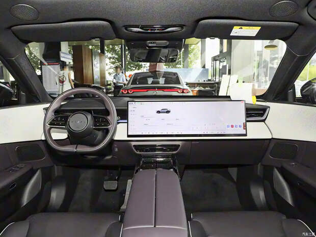 Совершенно новый большой 260-сильный гибридный кроссовер Mazda — очень дешево. Стартовали продажи Mazda EZ-60