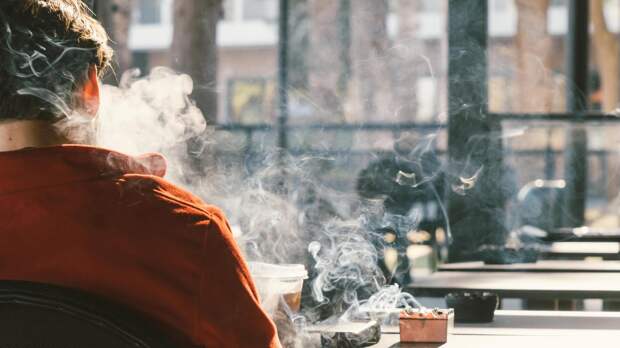 Соска-пустышка вместо сигареты: зачем мы курим на самом деле и как бросить