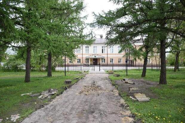 В Тамбове приступили к благоустройству сквера рядом с музыкальной школой имени Мержанова