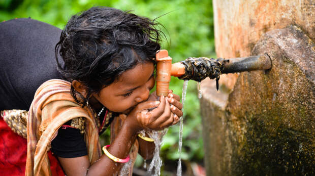 Сколько людей в мире живут без чистой воды