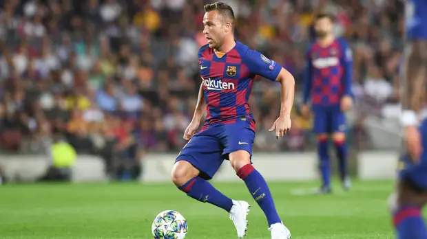 СМИ: Футболист «Барселоны» Артур подписал пятилетний контракт с «Ювентусом»