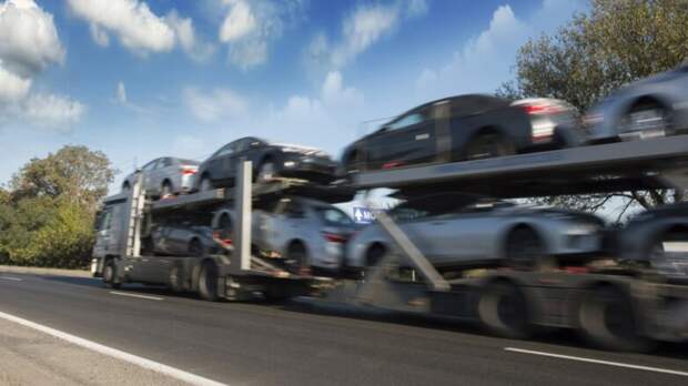 В сентябре импорт автомобилей в РФ через Дальний Восток вырос в 2,8 раза, а с начала года – на 38%