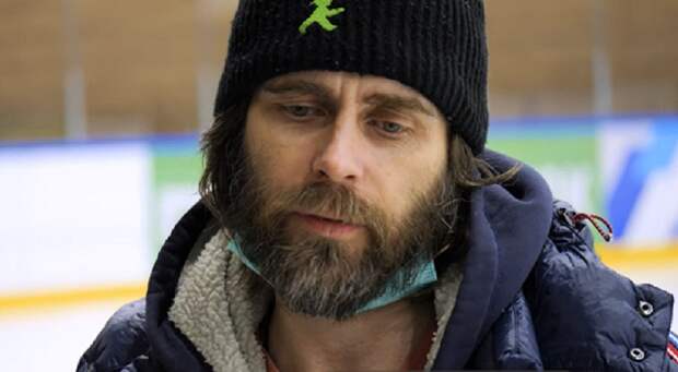 Петр Чернышев впервые после смерти Заворотнюк вышел на лед: как сейчас выглядит фигурист?