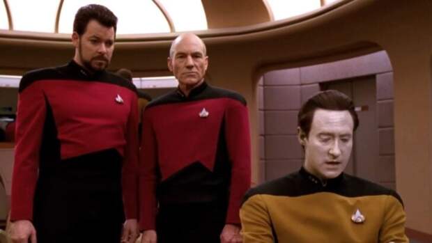 7 Sci-Fi Series from the ‘80s We Want to Revisit
