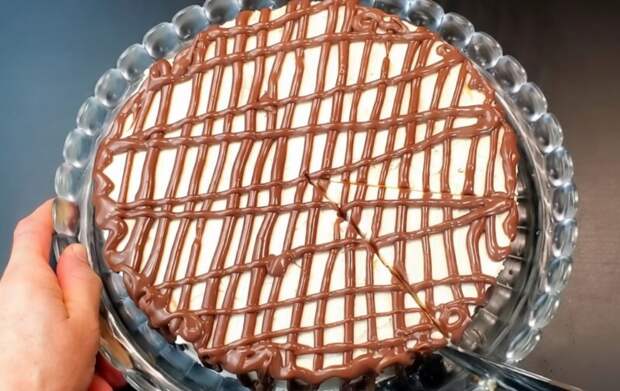 Рецепт торта, который исчезает за минуты: готовим «Дамские Пальчики» с кремом, от которого невозможно отказаться