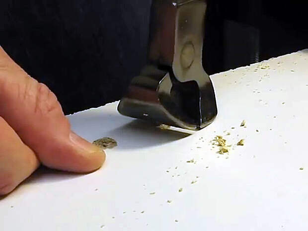 Как восстановить разбитое отверстие под шуруп в ДСП