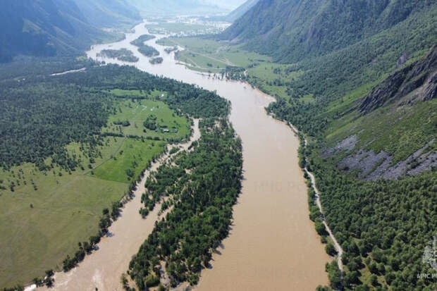 Алтайский паводок: что известно о ситуации с потопом в регионе на сегодня