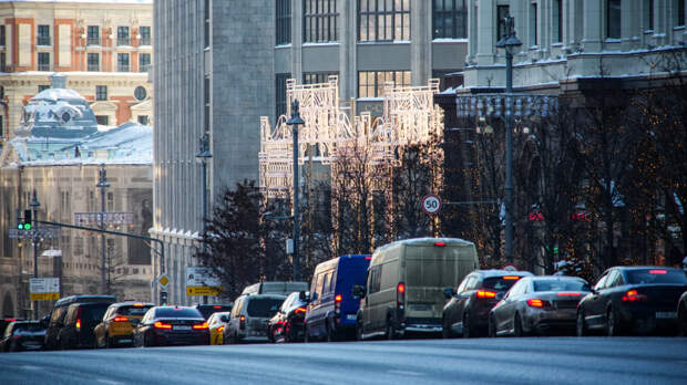 Дептранс Москвы сообщил о перекрытии центральных улиц и мостов