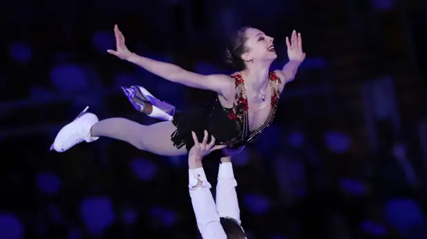 Фигуристка Бойкова успешно сдала экзамен на автомобильные права