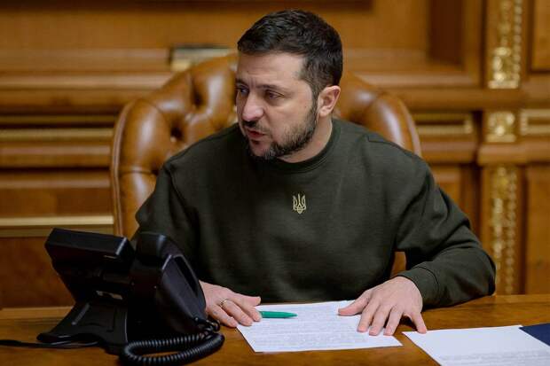 Стали известны действия Зеленского в первый день СВО