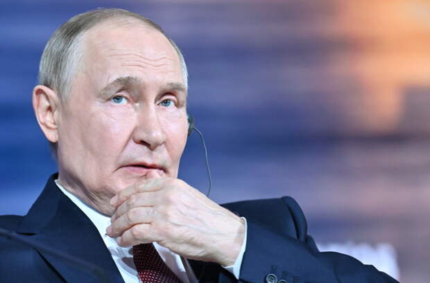 Поведение Путина на встрече с Аракчи вызвало ярость в Британии