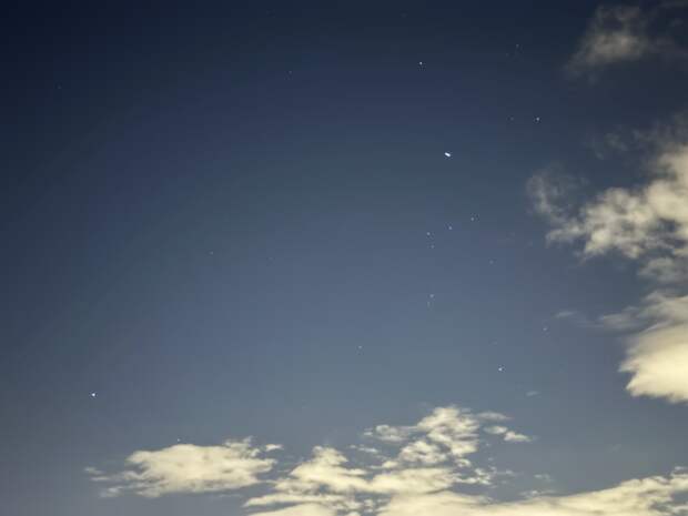 Метеорит упал и пробил крышу дома в Техасе