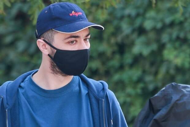 Комик Мирзализаде решил обжаловать пожизненный запрет на въезд в Россию