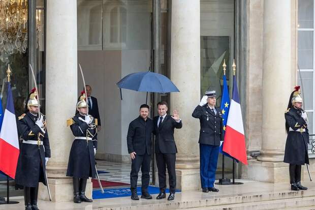 Макрон опроверг заявление Трампа об отправке французских кораблей в Ормуз