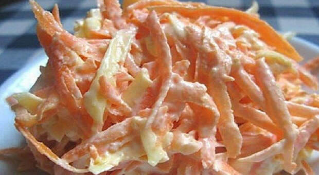 Легкий морковный салат с чесночком: витаминная бомба для тех, кто печется о весе за пару недель до...