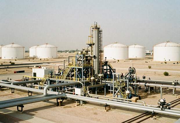 Иран запустил второй по величине в стране завод по переработке нефти