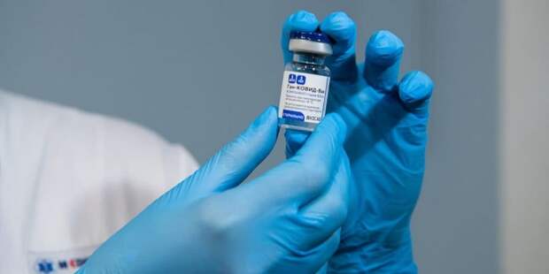 Вакцинацию от COVID-19 прошли 74% сотрудников транспортного комплекса Москвы. Фото: М.Мишин, mos.ru