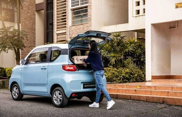 Hongguang Mini ev 丨 Он изменил всю отрасль «Народный самокат»