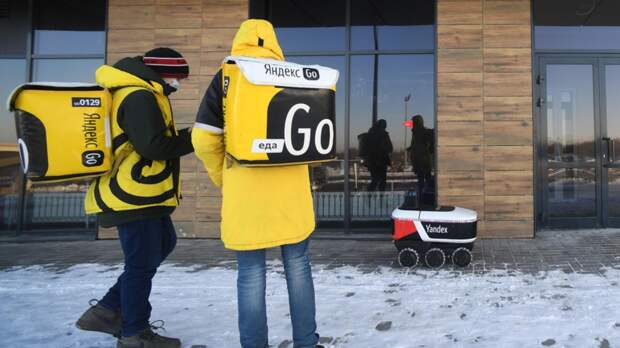 В Петербурге роботы-доставщики застревают на дорогах из-за снегопада