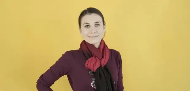 Как завязать шарф на шее разными способами: 10 модных примеров