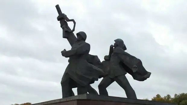 Глава российского ФБР Тэрада осудила осквернение советских памятников в Восточной Европе