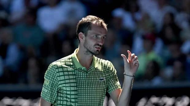 Расчудесное спасение Медведева – с 0:2 по сетам и брейка в третьем! — С миру по Нитке