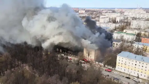 В Твери горит НИИ Минобороны. Есть погибшие