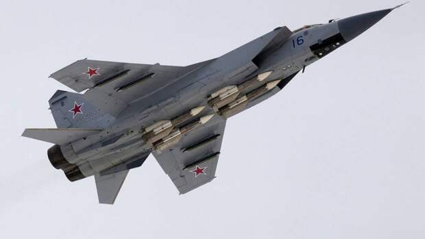 Российский МиГ-31 поднимался в воздух для перехвата самолета ВВС США над Японским морем