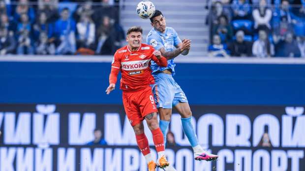 Жена легенды «Зенита» приехала на матч со «Спартаком» в спартаковских цветах: «Ну как так?!»