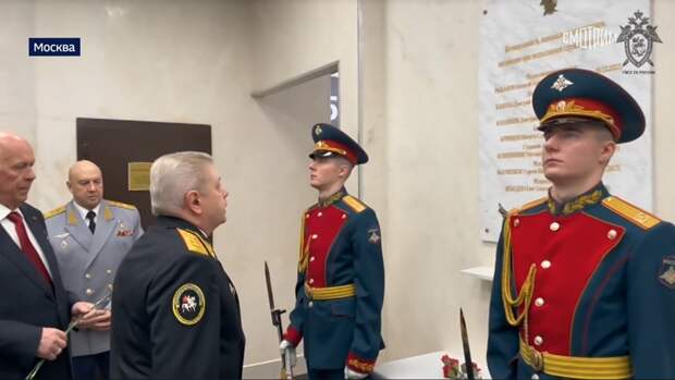 Он возвращается? Камера засняла генерала Суровикина в Москве