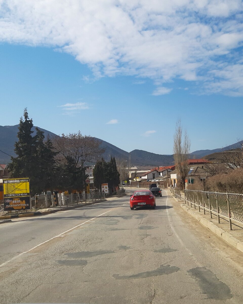 Переезд-многоходовочка. Из Хабаровска до Крыма за 2 недели. С 2мя котами.
