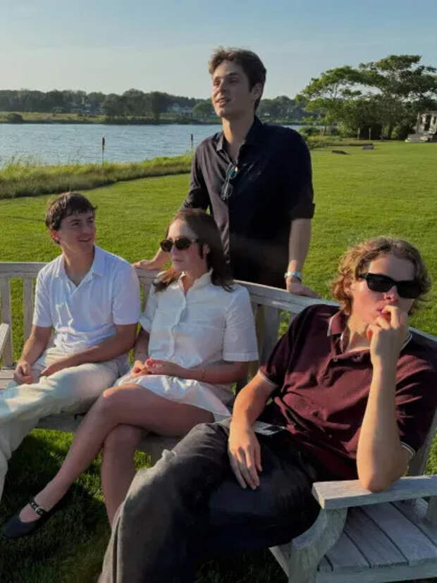 Дети Брэда и Гвинет