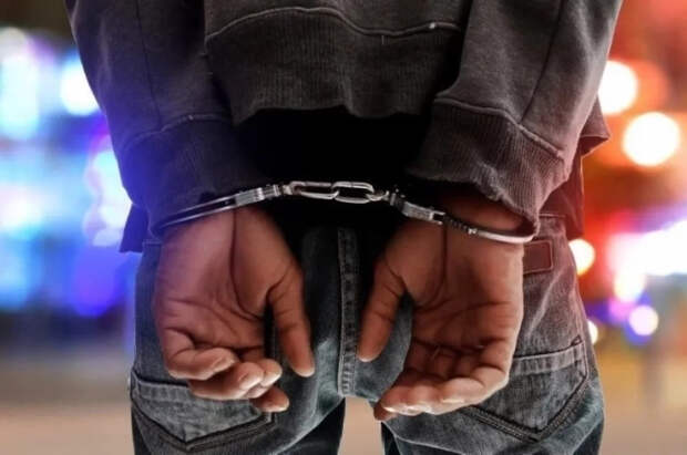 Полицейские в Сочи задержали агрессивного мужчину с игрушечным пистолетом