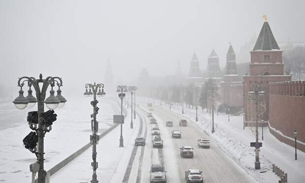 Аномальный мороз и сильный снегопад обрушатся на Москву