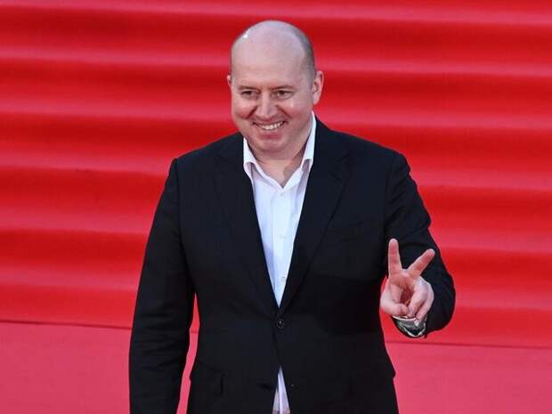 Бурунов назвал психотерапию нормальной и необходимой практикой