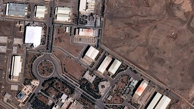 Израиль и США атаковали ядерный объект Ирана в Натанзе