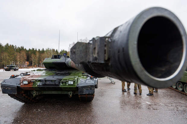 Минобороны РФ: трофейный танк Leopard покажут на выставке на Поклонной горе