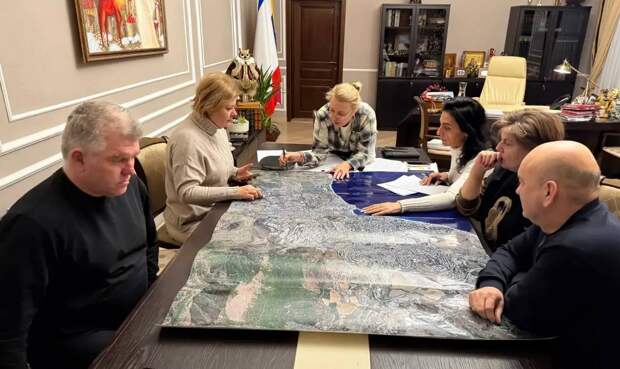 Проезд на Ай-Петри закрыт, водителей просят не выезжать в город: из-за обильного снегопада в Ялте создан оперштаб