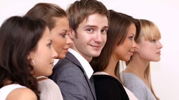 Брак окончен, а жена осталась: что делать если мужчина дружит с бывшей