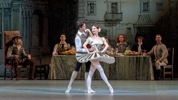 Театр балета имени Якобсона привез в Большой театр классические постановки