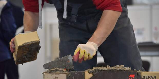 Несанкционированный снос стены или хлам на лестнице: какие штрафы грозят жильцам за нарушения в квартире и подъезде